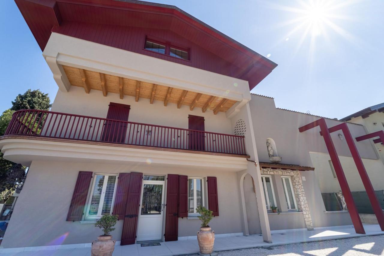 Villa Veronesi ซาน มาร์ติโน เดลลา บัตตาเยีย ภายนอก รูปภาพ